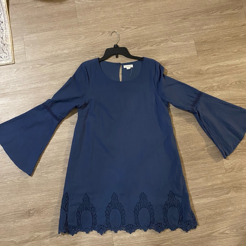 Dark blue, long sleeve